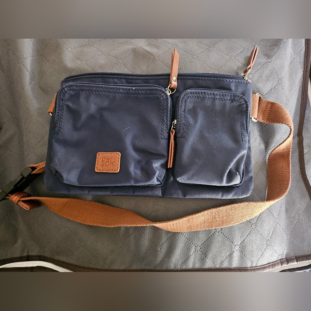 NWOT The Sak Esperato Nylon Belt Bag